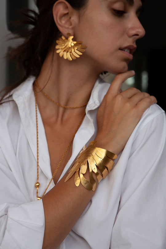 How to Style Your Nada Zeineh Jewelry: A Confluence of Tradition and Modernity